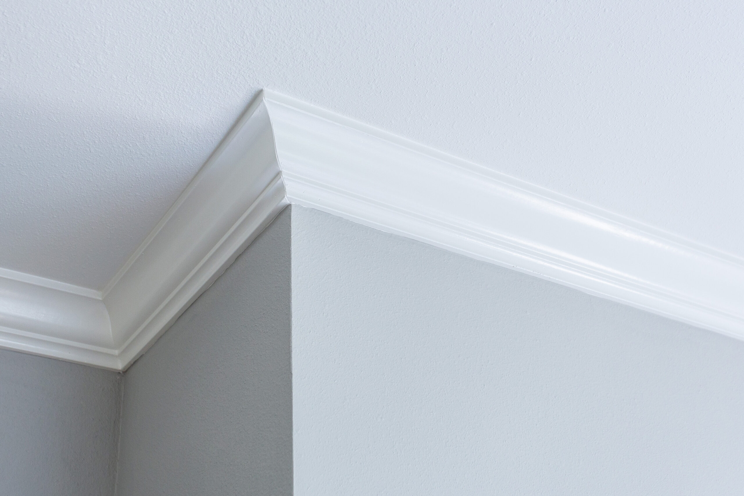 Focal Wall Toronto Design: Elevate Your Home with Crown Molding